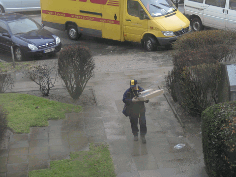 Nur noch wenige Meter... zustellung.gif